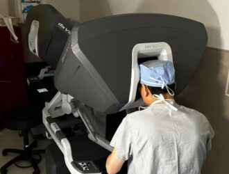 AQShda robot ko‘krak qafasini ochmasdan birinchi yurak transplantatsiyasini amalga oshirdi