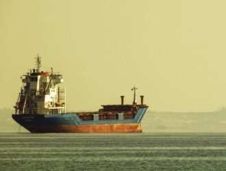 Ho‘rmuz bo‘g‘ozi orqali neft tashish narxi keskin tushib ketdi