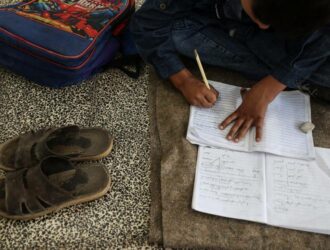 G‘azoda ayrim maktablar qayta ochildi, o‘quvchilar darslarga qaytmoqda