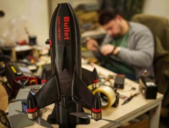 Ukraina Rossiya havo hujumlariga qarshi arzon dronlar ishlab chiqarmoqda (foto)