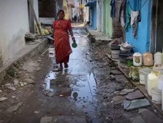 Hindistonning “eng toza” shahrida ifloslangan suvdan 10 kishi vafot etdi