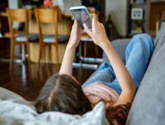 Buyuk Britaniyada 16 yoshgacha bo‘lgan bolalarga ijtimoiy tarmoqlar taqiqlanishi mumkin