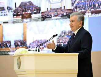 Prezident rektorlarni keskin tanqid qildi