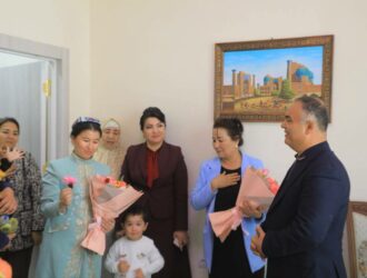 Zulfiya mukofoti sovrindori Latofat Amirovaga Samarqanddan uy berildi