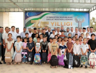 O‘zbekistonda 13 mingdan ortiq o‘quvchiga maktab formasi va o‘quv qurollari sovg‘a qilindi